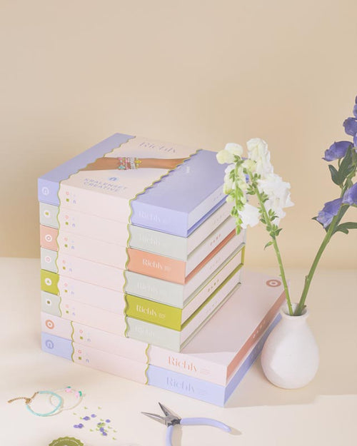 Decorative corner image